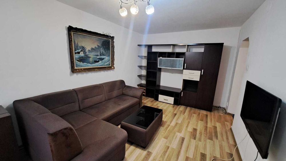 Apartament de inchiriat 3 camere, zona Titan - Piata Titan
