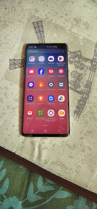 S10+ 128gb. 6 Ram