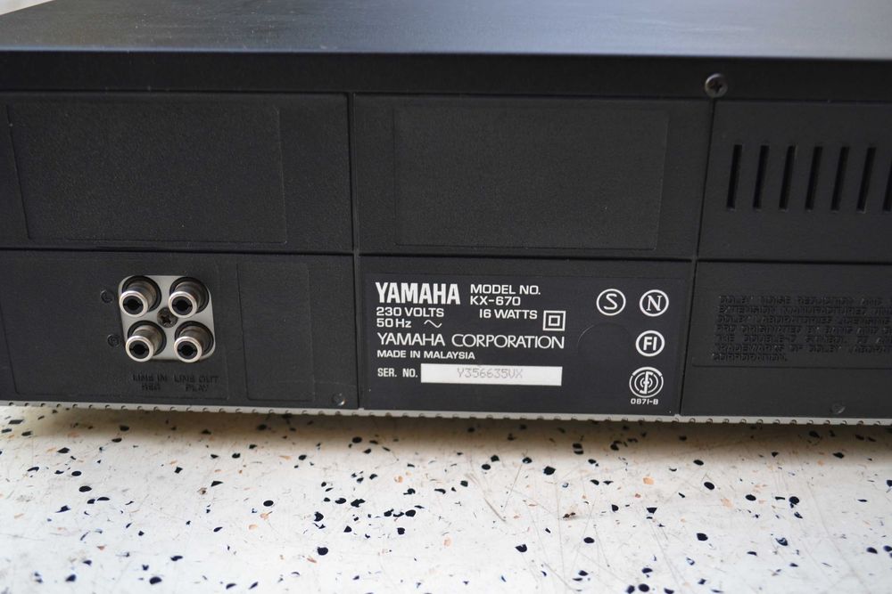 Deck Yamaha KX 670