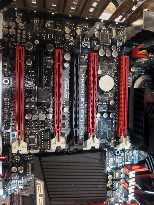 Kit: i7 4770K + Placă de bază ASUS ROG Maximus VI Extreme + 16GB RAM + Cooler Enermax