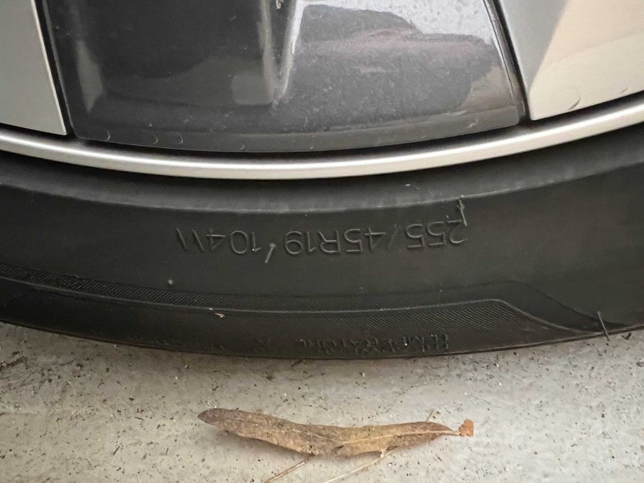 Автогуми HANKOOK VENTUS S1 EVO3 4 броя - Тесла Модел 3/Модел Y