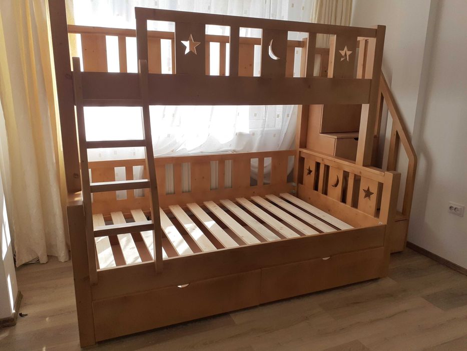 TRANSPORT GRATUIT.Pat etajat din lemn masiv.Cod 3503A