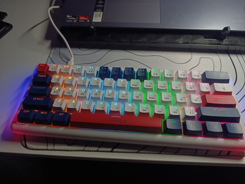 Продам клавиатуру LEAVEN K610