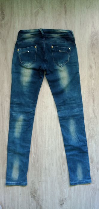 Дамски дънки  и панталон.Намалени+подарък!