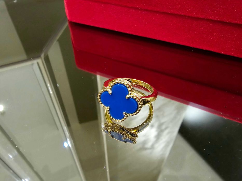 Van Cleef & Arpels VCA Gold Blue Agate Alhambra Clover Дамски Пръстен
