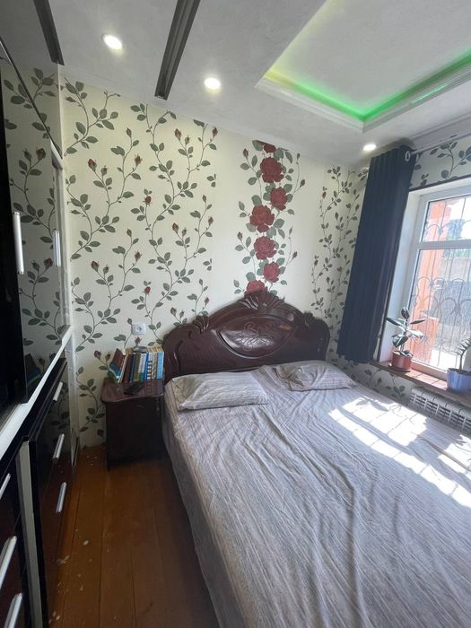 3 xonali uy sotiladi