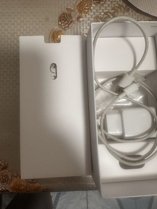 HUAWEI P40  lite E