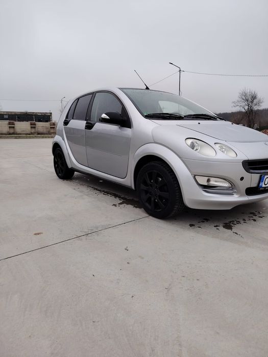 Vând smart fourfor