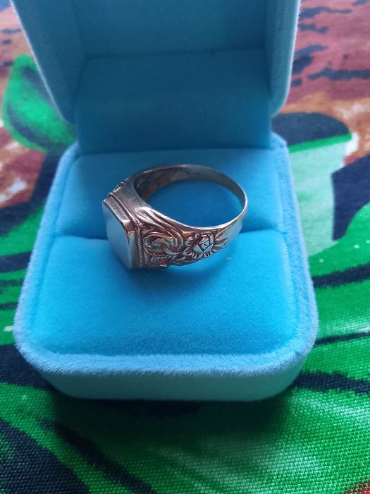 Продам мужскую печатку