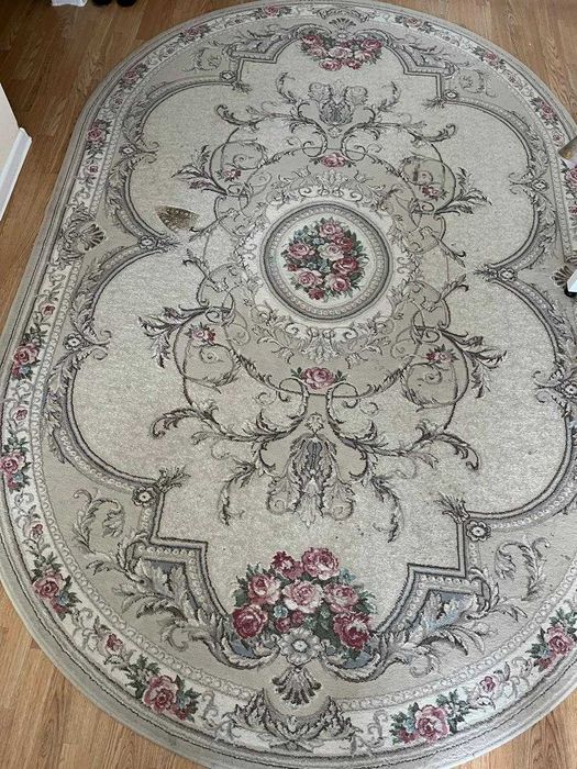 Продам ковры в хорошем состоянии