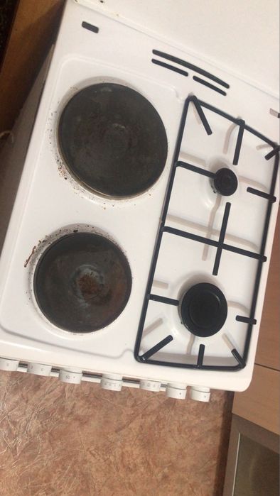 Продам электрическую плиту
