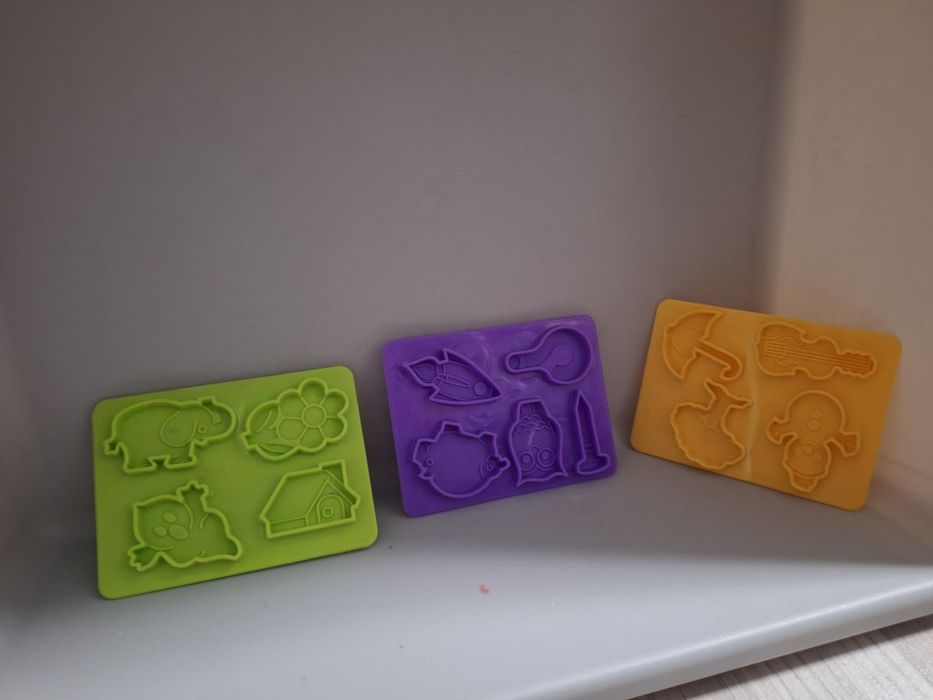 Matrite si jucarii playdoh