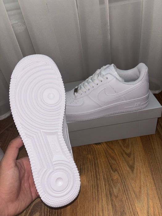 Adidasi Nike AirForce 1 Low white