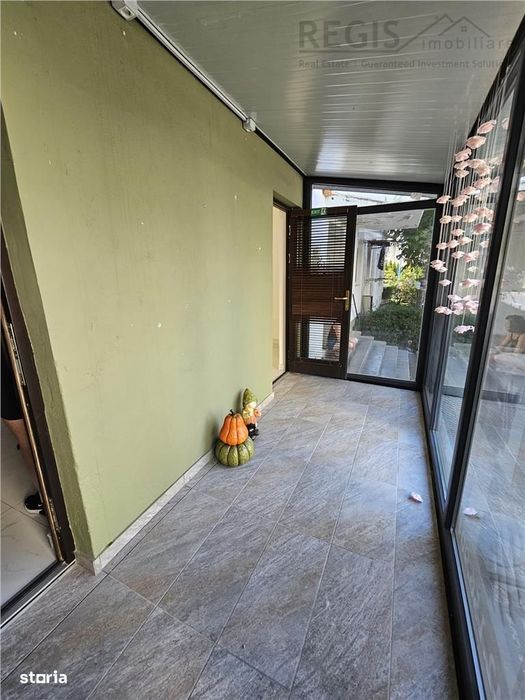 Vanzare spatiu comercial in cartierul Tractorul – 2 studiouri independ