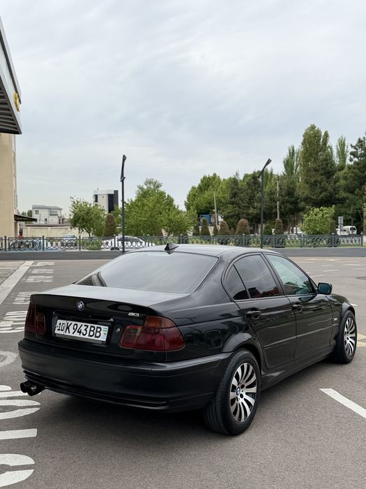 BMW 318 1999 — 4