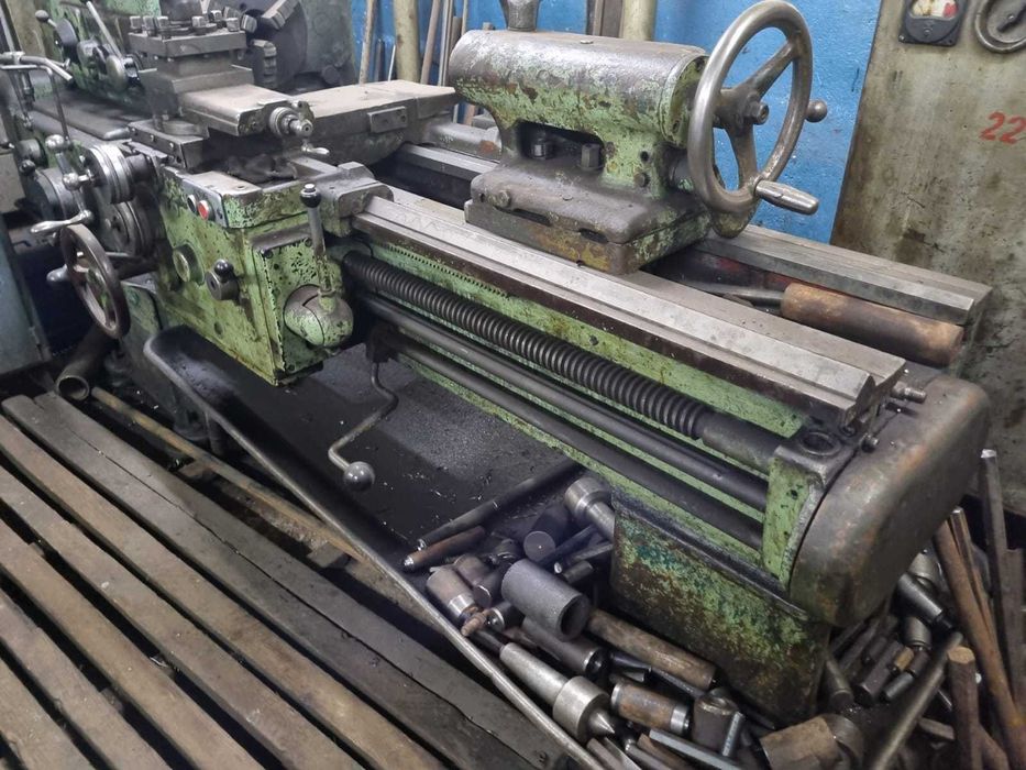Токарный станок б/у