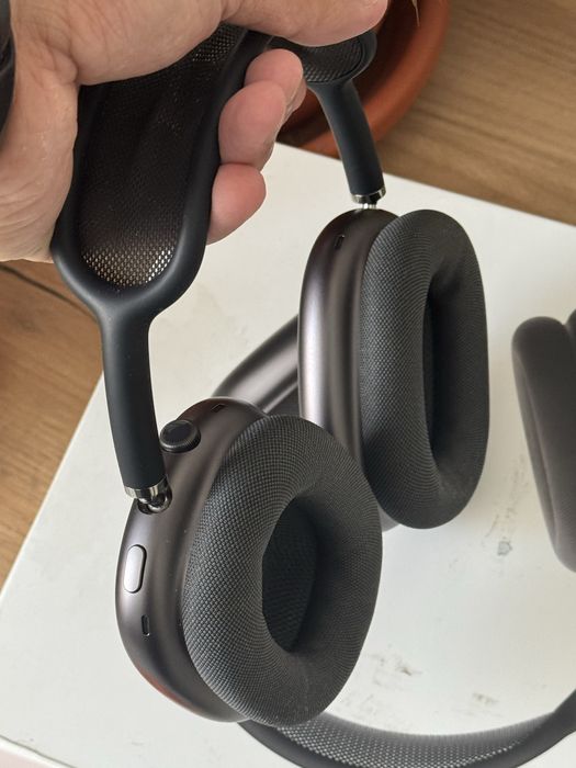 Airpods Max в хорошем состоянии