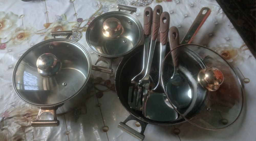 Продается Кастрюля Сковородка