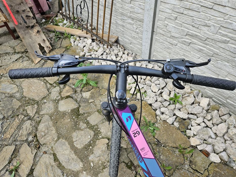 De vânzare bicicleta