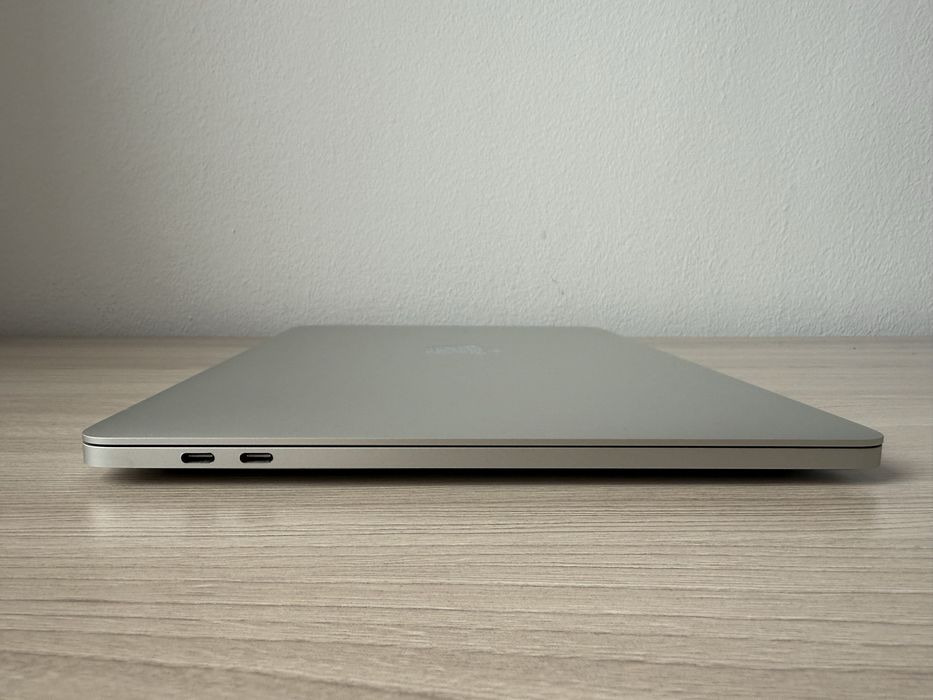MacBook Pro 13” / Core i5 / 8GB / SSD / Отличное состояние