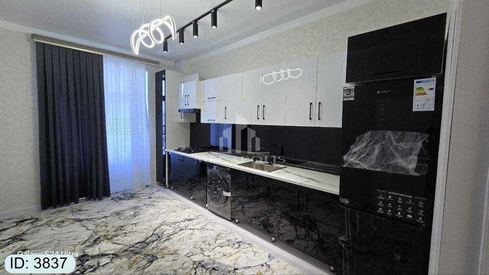 5 mikr somiy karmen tarafda 2 xona tayyo kvartira sotiladi №3837