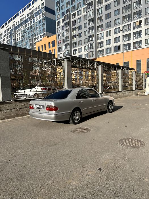 Продам Мерседес 210