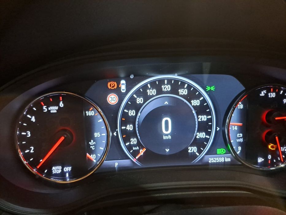 Vând sau schimb cu Suzuki Jimny sau cu Mitsubishi pajero