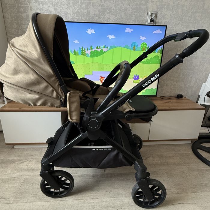 Продам коляску Ining baby
