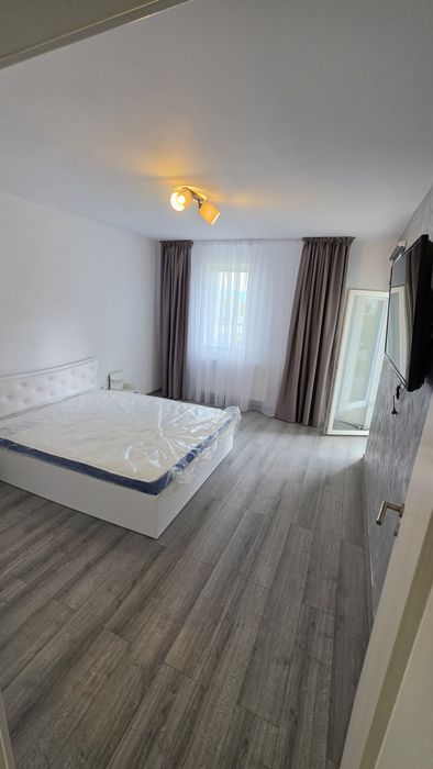 Apartament 3 camere 2 băi, bloc nou, mobilat și utilat complet.