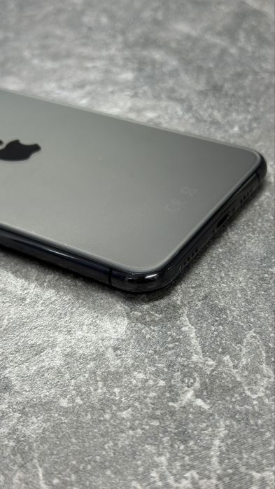 Продам iPhone 11 Pro Max.