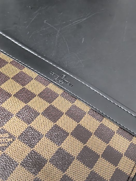 Luis Viton чанта тип плик