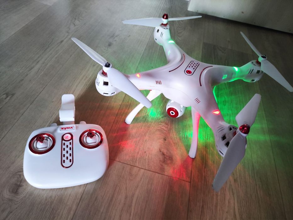 Квадрокоптер Syma x85c в отличном состоянии