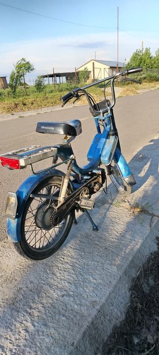 Vînd moped Piaggio bravo  prețu este negociabil