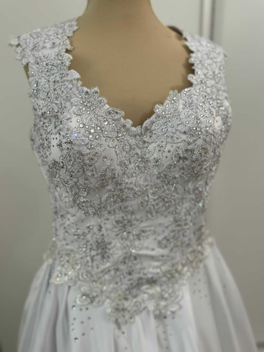 Rochie de mireasa cu pelerina