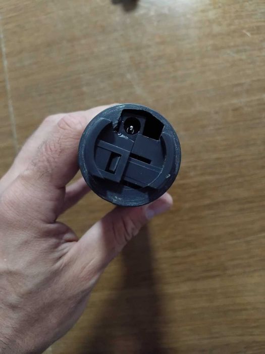 Електрическа отвертка Skil Super Twist с Li-Ion батерия + зарядно