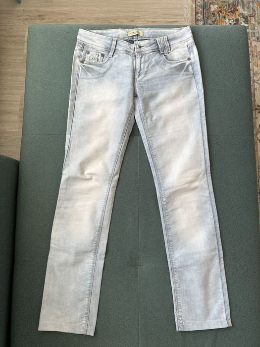 Продам джинсы