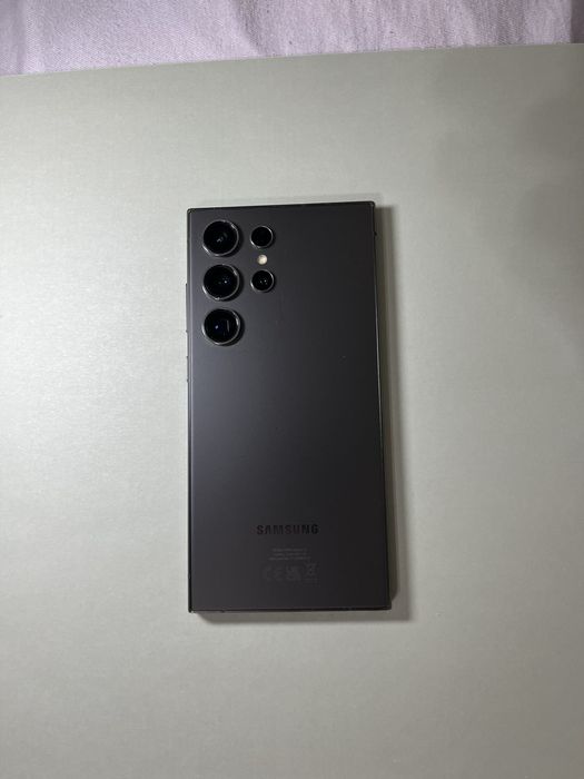Samsung S24 ultra Titanium Black в комплект с Galaxy Buds 3 Pro