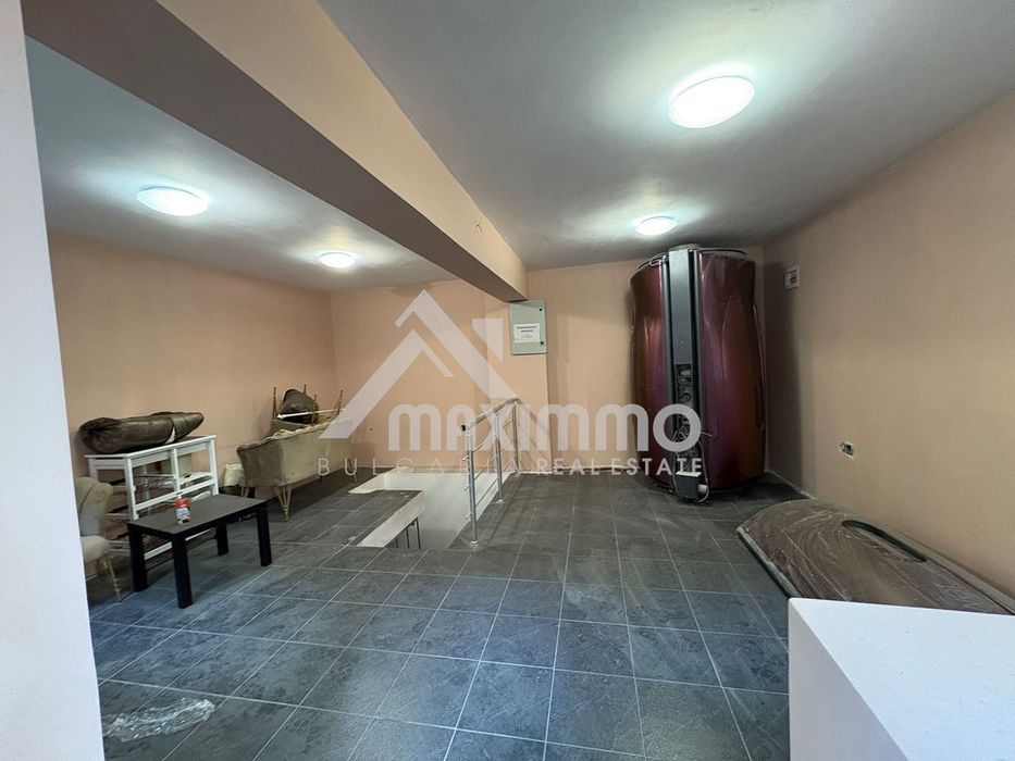 Продава се Офис в Варна, Зимно кино Тракия - 72 кв.м за 832 €/кв.м - Снимка #1