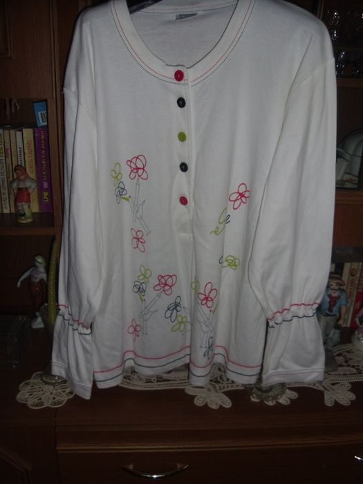 bluza ,gen ie brodata