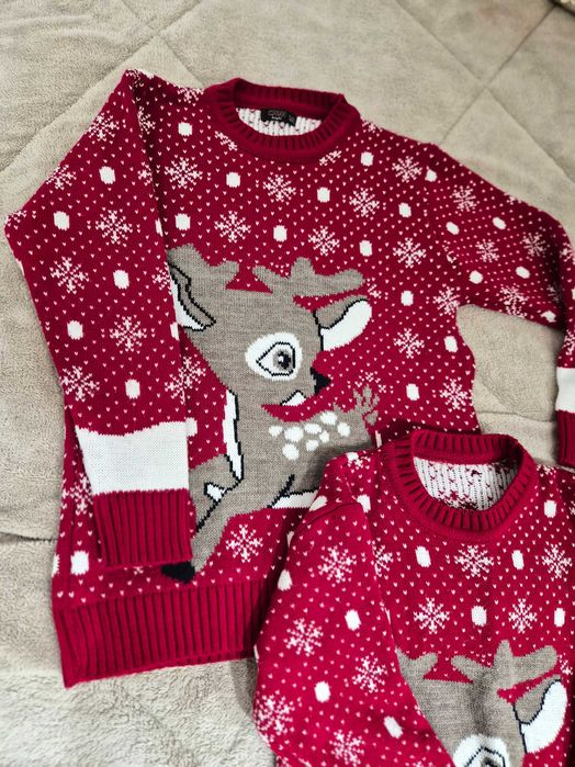 Продавам Коледни блузки за деца
