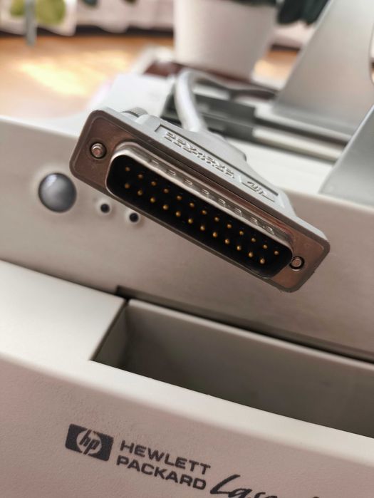 Продам два принтера Canon lbp 810 и HP Laserjet 1100