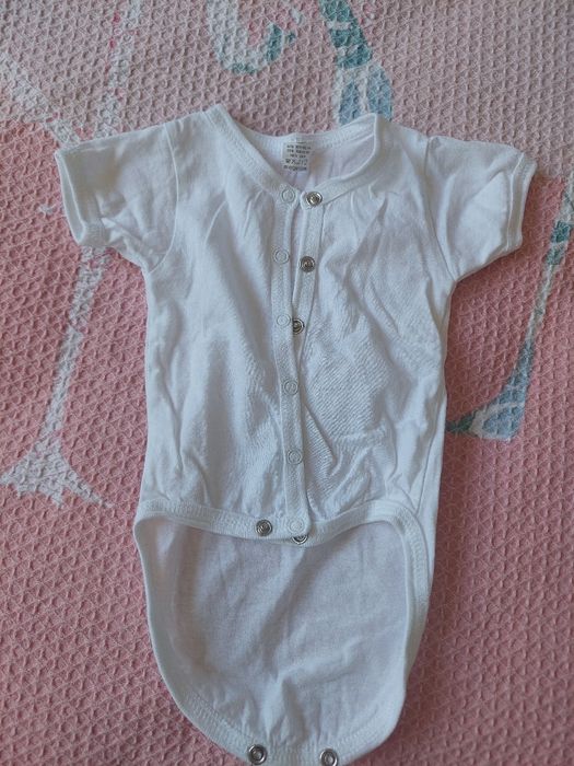 Дрешки за новородено. В отлично състояние са. Размерите са 56-62.