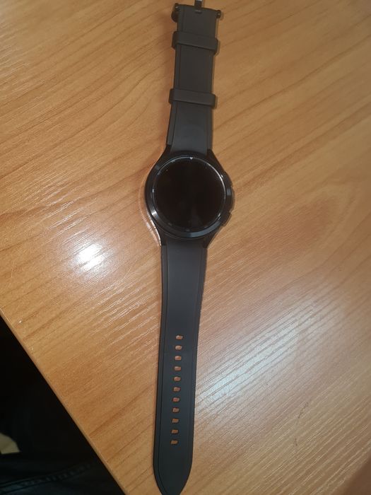 Электронныи часы галакси уатс 4