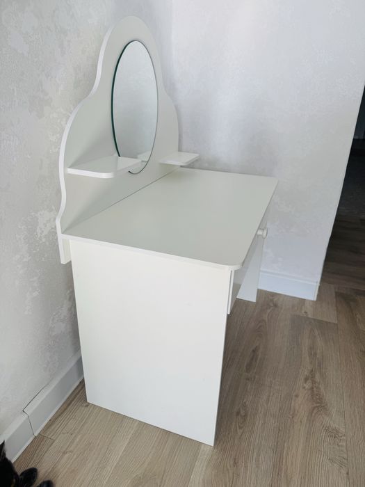 Туалетный столик детский