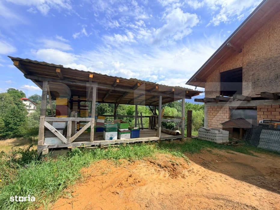 Casa de vanzare, 220 mp, teren 2.000 mp, zona Predelut