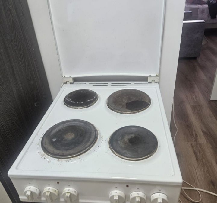 Отдам даром газвая духовка