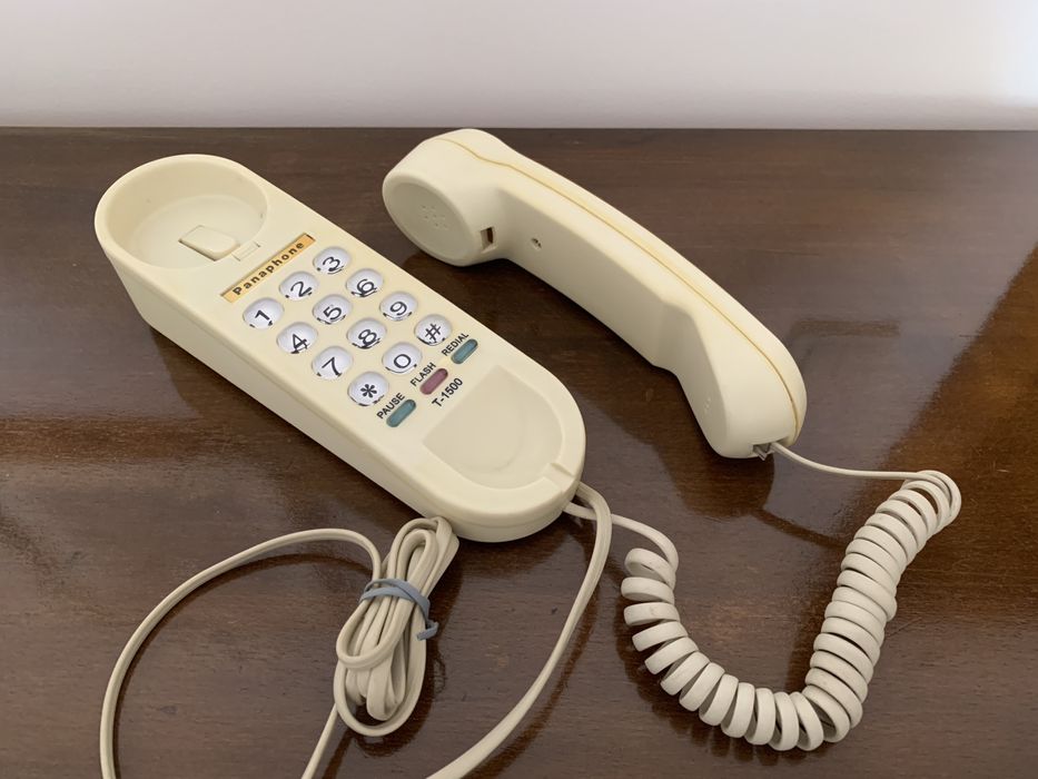 Домашни безжични стационарни телефони Panasonic - без СИМ слот