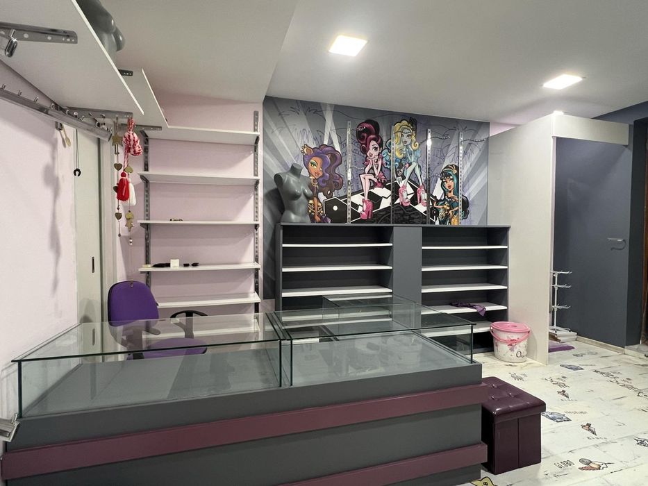 Обзавеждане за детски магазин