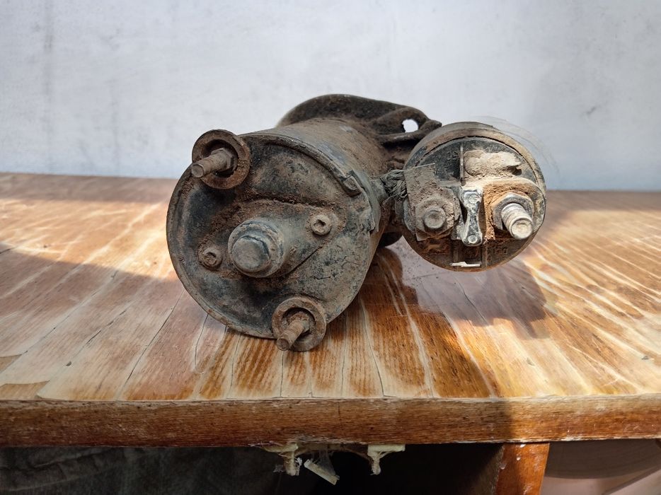 Стартер ауди 100с4. 2литра инжектор