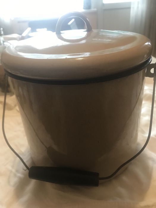 Емайлирани котларка за мляко 4.5 лт.-тенд. 11 лт. стъсл.. Ф28 см капак